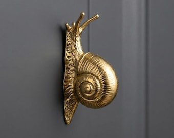 Snail Door Handle, Snail Cabinet Pull, Brass Cabinet Knob, Snail Drawer Pull, Animal Furniture Hardware, Gold Cabinet Handle