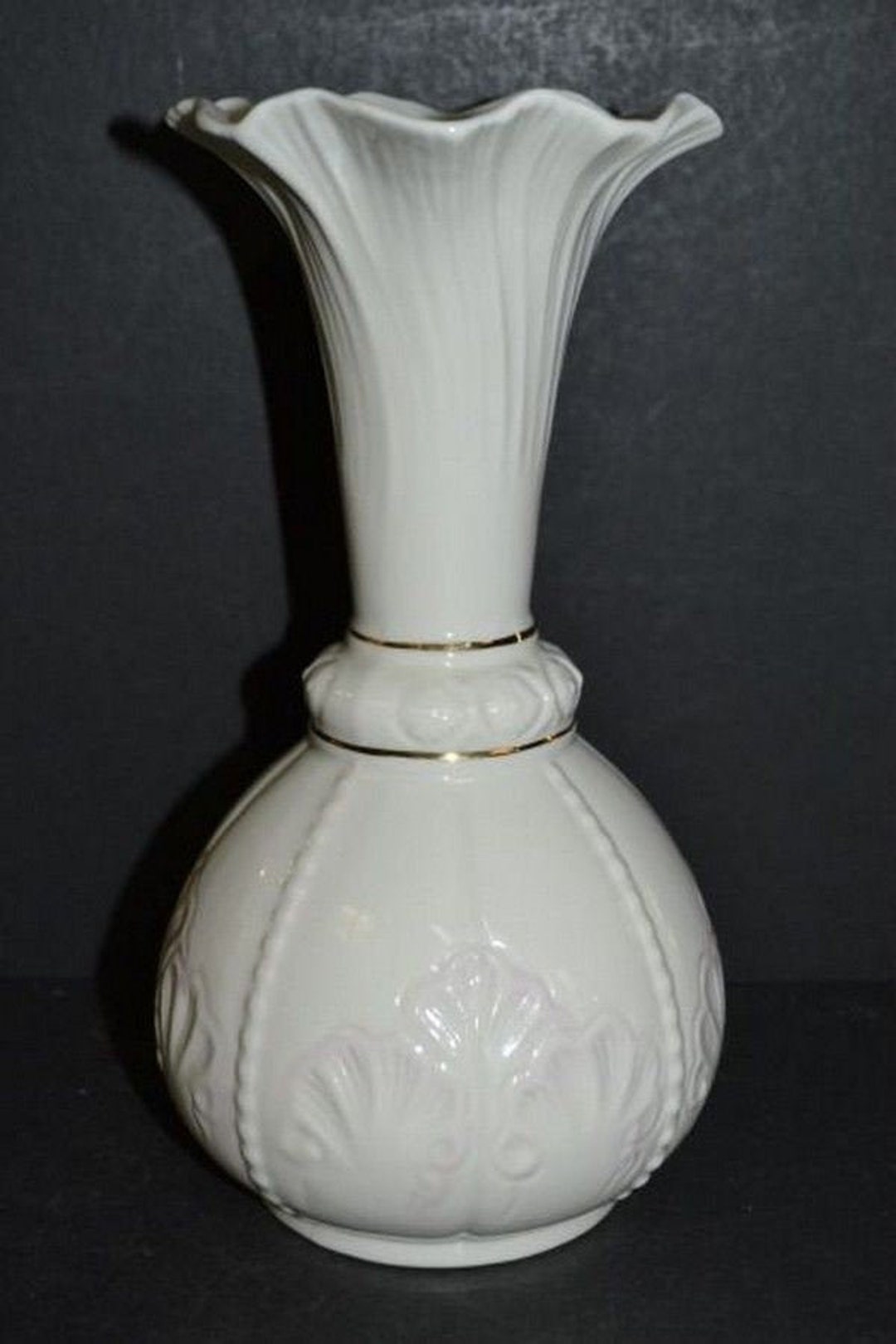Vintage Belleek Rossmore Vase 1914 With Original Sticker Etsy