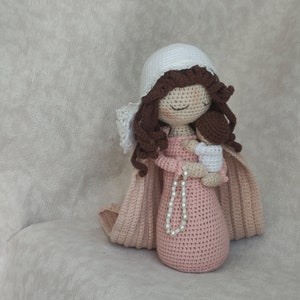 Virgen Mary with a child crocheted,Nativity crochet. amigurumi doll Saint Mary, a gift for grandmother.