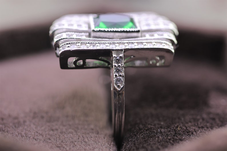 Emerald Green Ring Vintage Art Deco Ring Sterling Silver Etsy