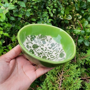 Small Handmade Mushroom Bowls, Sauce Bowls, Jewellery Bowls, Small Wasabi Bowls, Small Snack Bowl for Tapas, Dips, Dessert Bowls, Green Bowl