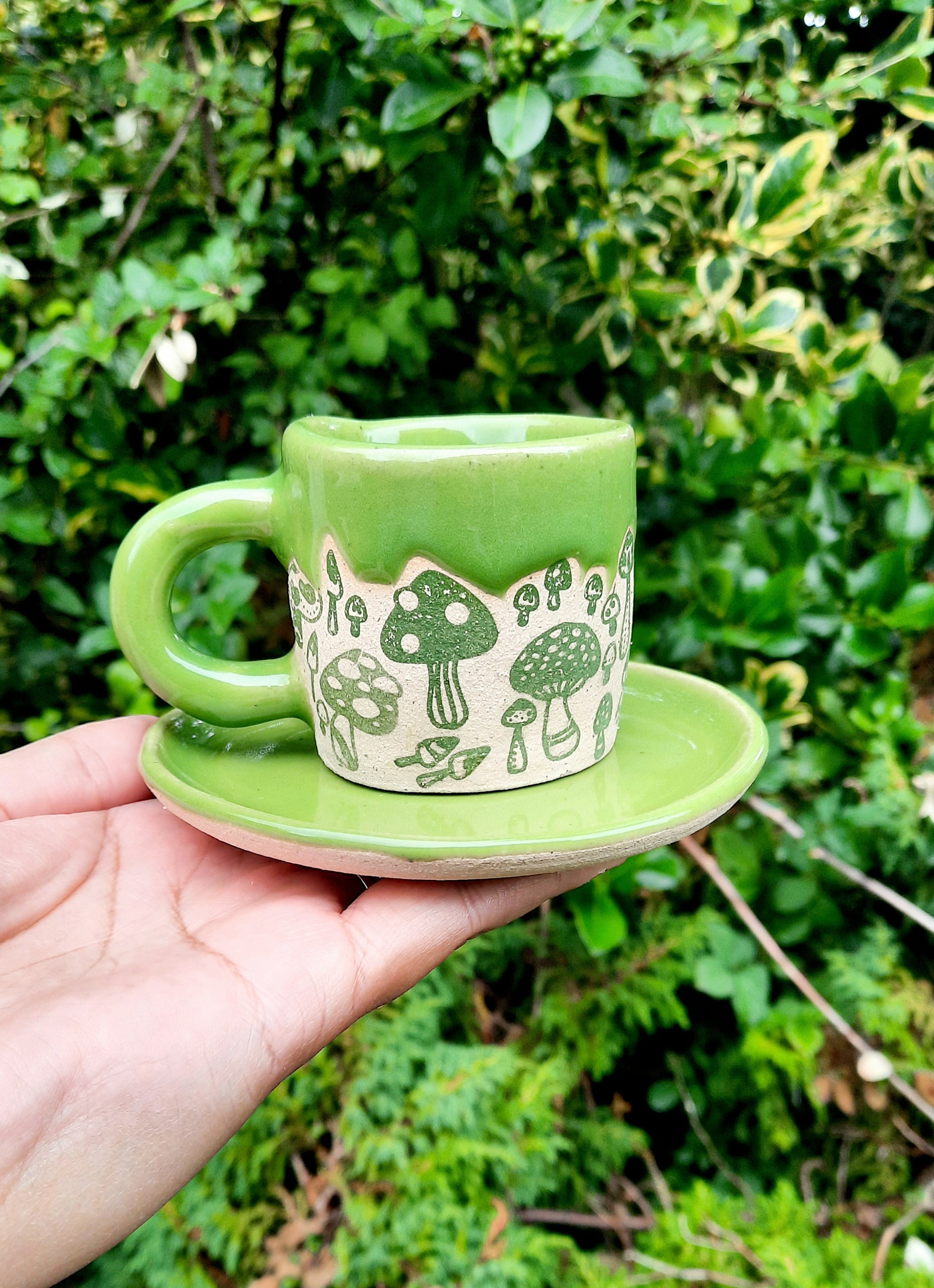 Wasabi Pilz Espressotasse, Handgemachte Steinzeug Espressotasse, Grüne Pilze Espressotasse, Geschenk für Sie, Geschenk für Ihn.