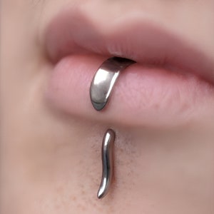 Lip Curl Labret Cuff Lippy Lip 925 Sterling Silver Feed In Cuff 16g Ethnic Alternative Clip Piercing Jewelry Body Jewellery & Boxed Bx5g1 image 1