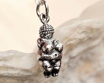 Venus of Willendorf Pendant 925 Sterling Silver Necklace Fertility Goddess Jewellery & Boxed