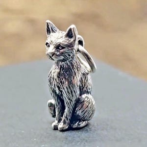 Cat Charm 925 Sterling Silver Pendant 3D Sitting Feline Bracelet Jewelry Gift Boxed Animal