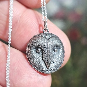 Barn Owl Bird Pendant Necklace 925 Sterling Silver Moon Owl Face Wisdom Trust Luck Fortune Spirit Totem Animal Gift For Her Jewellery & Box