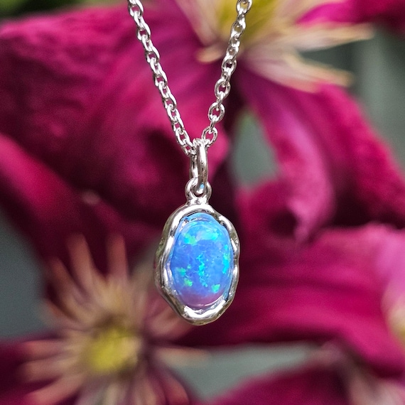 Ciondolo in argento sterling 925 con opale Aurora fatto a mano, pietra preziosa ovale - Italia