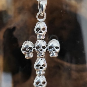 Skull Cross Necklace Pendant Gothic Memento Mori Pendant 18&quot; Rolo Necklace 925 Sterling Silver Jewellery Round Pendant Boxed (Bs2l17)