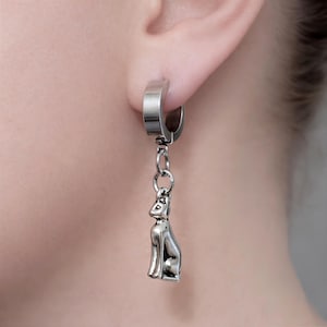 Brincos Cat Huggie Bastet Freya em aço 316L, estilo boho, com caixa.