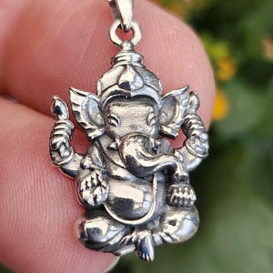 925 Sterling Silver Ganesh Pendant Necklace 18&quot; Chain Necklace Ethnic Stunning Detail Ganesha Ganapati New Bohemia Jewellery & Boxed (S66o)