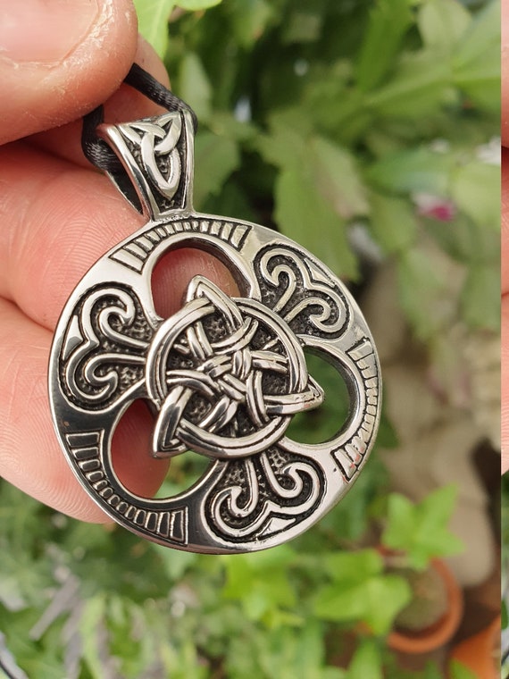 Triquetra amulet hotsell