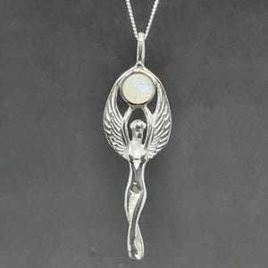 Moonstone Winged Goddess Pendant Necklace Protection Angel 925 Sterling Silver With Chain Necklace Priestess Jewellery Bohemia & Box (b5sq1)