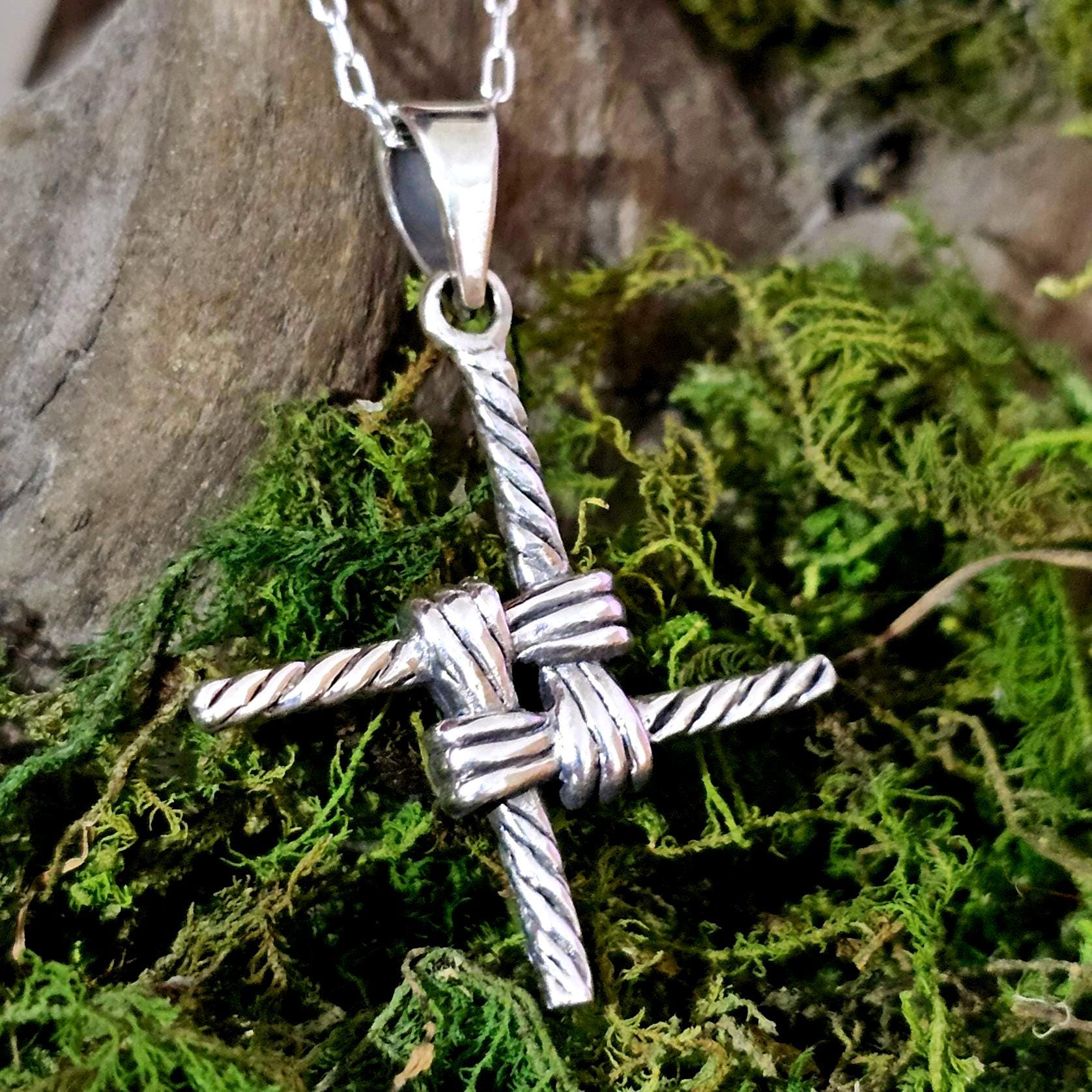 Ciondolo Croce Di Brigida – Collana Celtica Irlandese – Peltro Argento – 46 Cm Catena Inclusa
