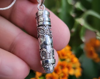 Moonstone Locket Pendant Necklace Gemstone Bottle 925 Sterling Silver Triple Moon Vial Twist Lid 18 Inch Curb Chain Jewelry & Boxed (4l11)