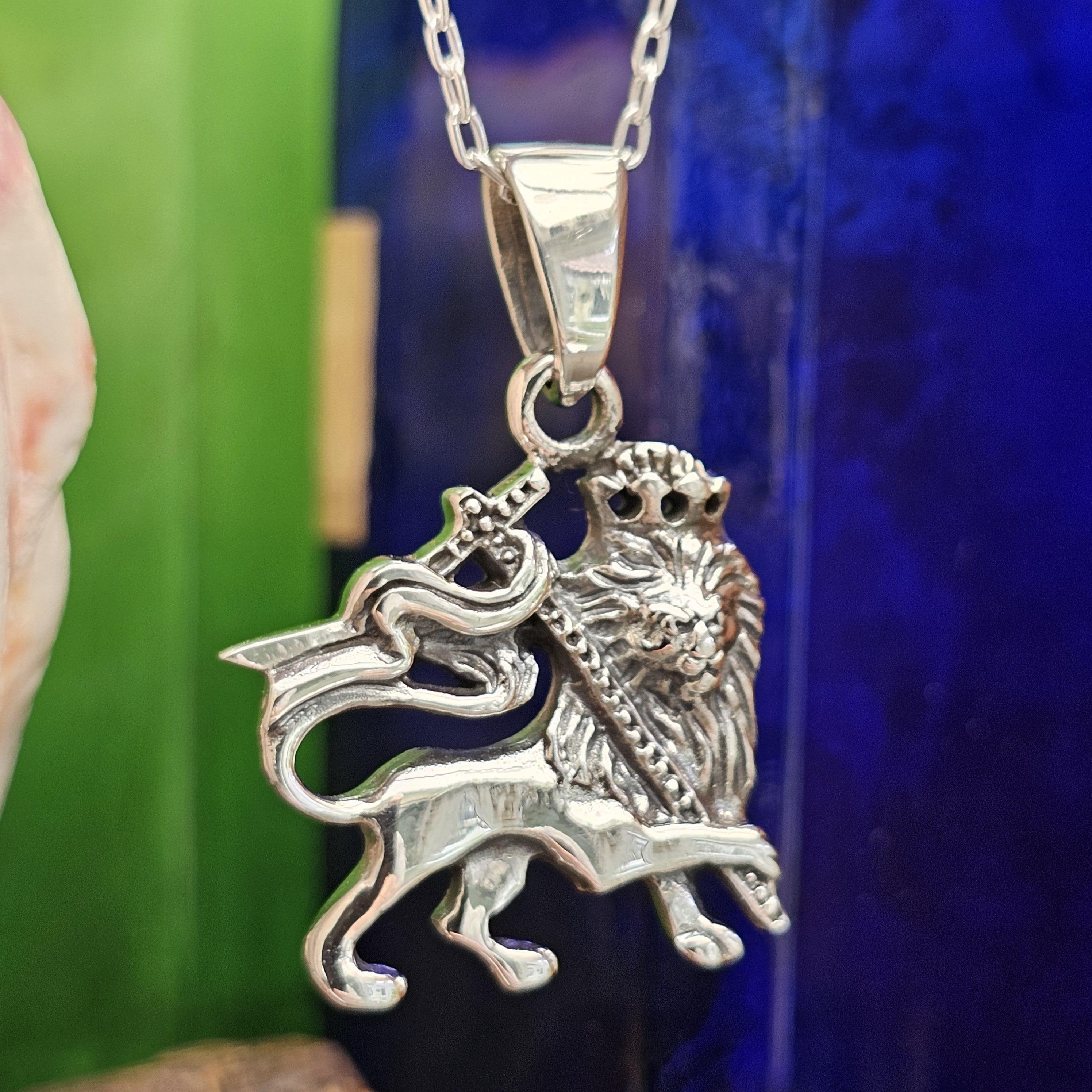 Lion of Judah Chain Link Silver Tone Belt Tribe of Israel Aslan Yeshua Roaring 925 Sterling Silver And Gold Round Onyx Lion Of Judah Pendant main image 3