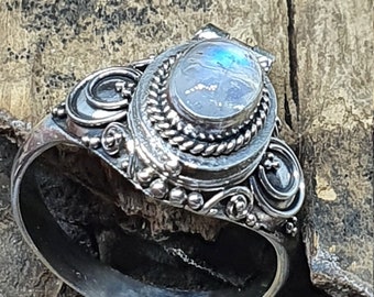 ヴィンテージ！ Sterling Silver Oval リング Locket Ring 925 Sterling Silver Oval Moonstone Vial Ring 8mm