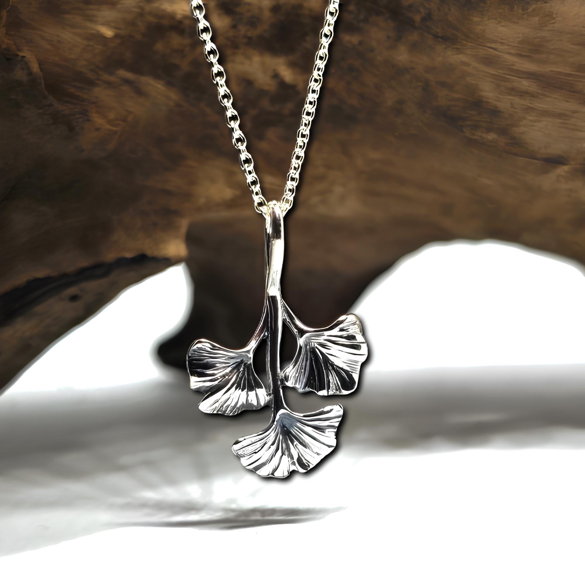 Ciondolo Foglia Di Ginkgo In Argento Sterling 925 Con Catena - VINANI - Opaco E Ipoallergenico