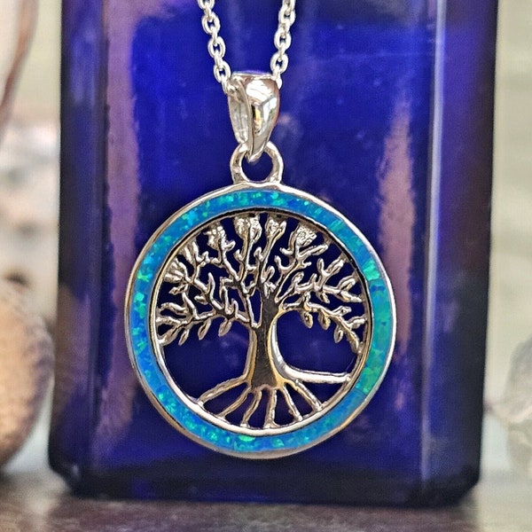 Arbre de vie, opale bleue, pierre ronde, cristal, pendentif arbre celtique en argent sterling 925, chaîne Rolo de 18 pouces, boîte à bijoux et bijoux pour femme (s66J)