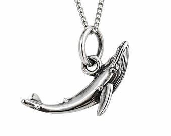 Colgante de ballena jorobada Oceanic con cadena de 45 cm (18"), plata de ley 925, estilo bohemio y caja.