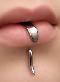 vertical labret piercing chain, piercing chain, lip piercing, lip piercing chain, lip chain