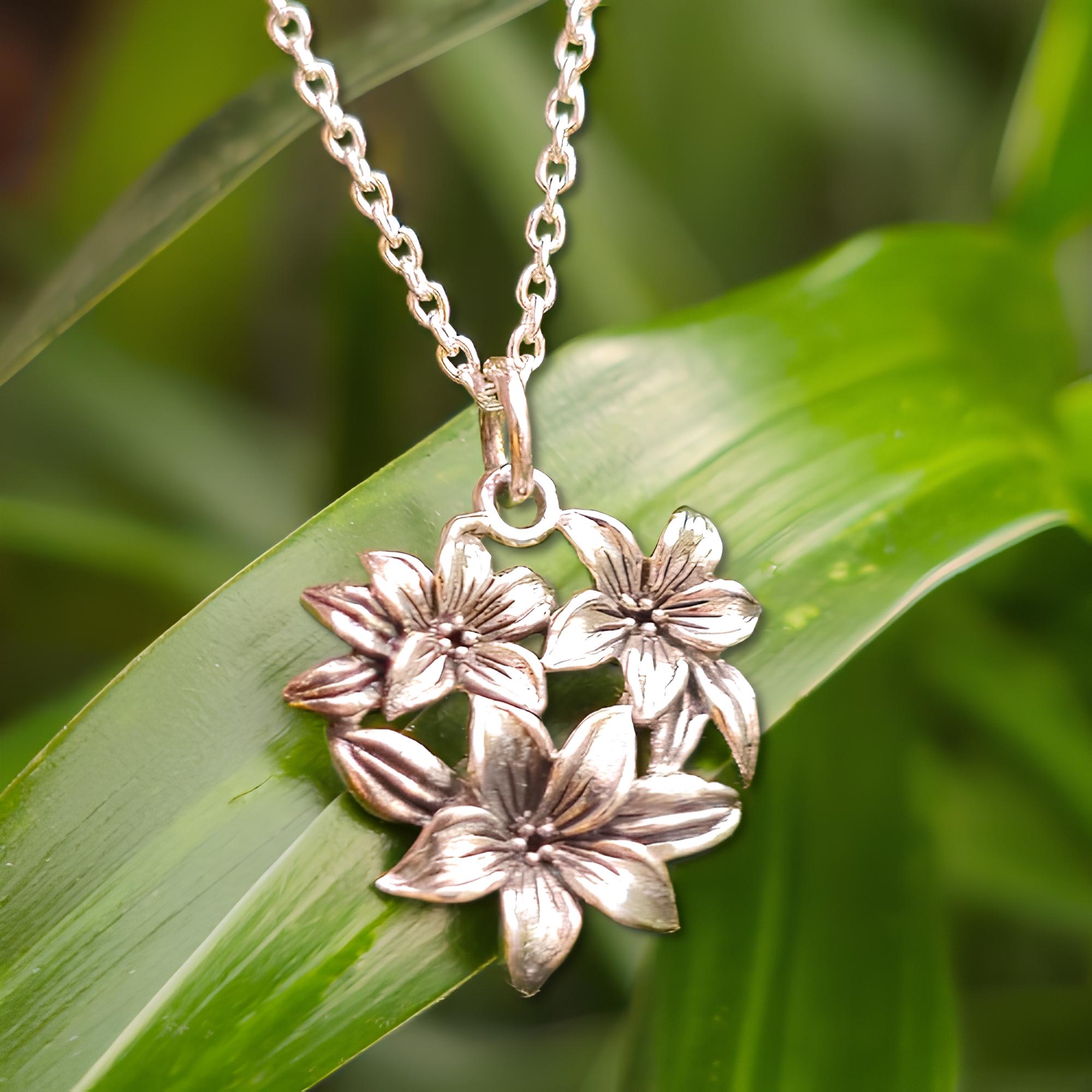 Lilly Flower Cluster Pendant 925 Sterling Silver 18