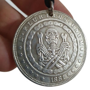 Mechanic Skull Pendant Necklace Gear Head Petrol Head Memento Mori Rocker Goth Mechanic Punk Biker Medallion Talisman Coin Pendant
