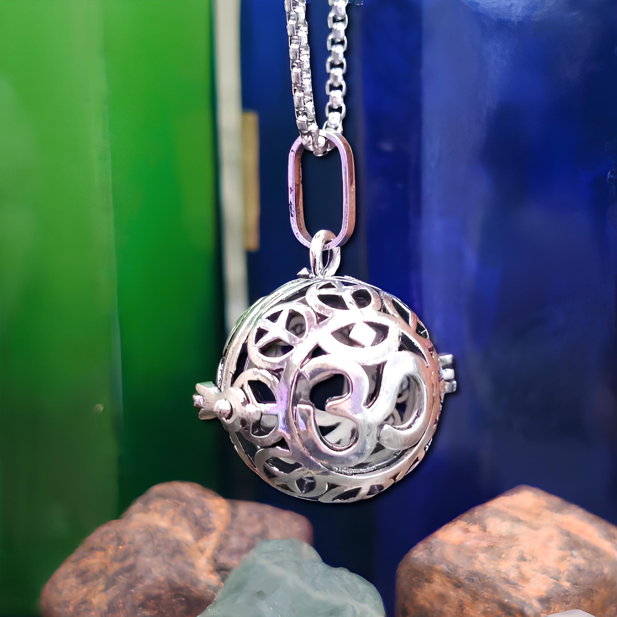 【AouBoom】MYSTIC LOCKET Ouroboros Pendant – Emblem of Eternity and Transformation