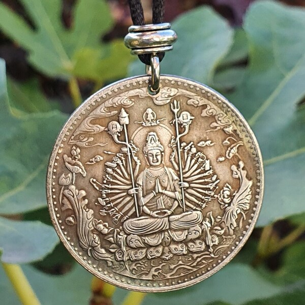 Guanyin Pendant Necklace The Thousand Arm Goddess Quan Yin Kuan Yin Compassion and Love Feng Shui Lucky Coin Amulet Pendant Necklace & Boxed