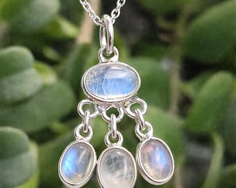 Rainbow Moonstone Oval Pendant 925 Sterling Silver Gemstone Necklace Jewellery & Boxed