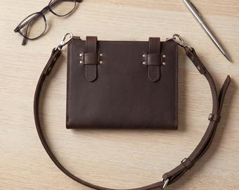 Leather Sketchbook Bag With Shoulder Strap, Personalized Leather Crossbody Notebook Holder, Travel Artist Portfolio,Leather Notebook Carrier