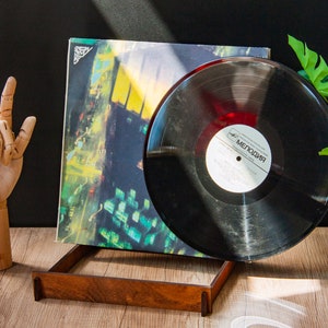 Personalized vinyl record display holder, Vinyl record display stand, Vinyl record storage stand, Album display, Wooden vinyl holder