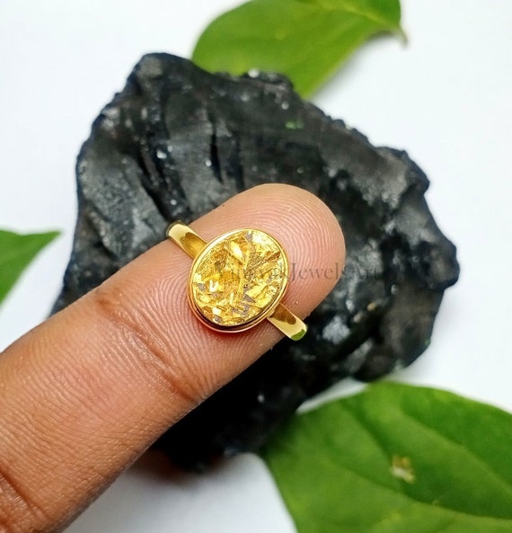 Natural Pyrite Crystal Stone Ring 8x10mm Oval Shape Ring 18K Gold