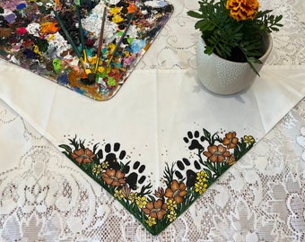 Bandana floral pintada para cachorro
