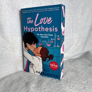 The Love Hypothesis: Hand Painted Sprayed Edges, Ali Hazelwood, Sprayed Edges, Painted Books, Custom Books, Books, Romance Books, Romance