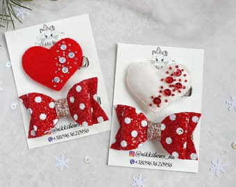 Valentines Day bow, Red heart hair clip set, Felt heart on hair clip, Baby hair clips, Toddler hair bow