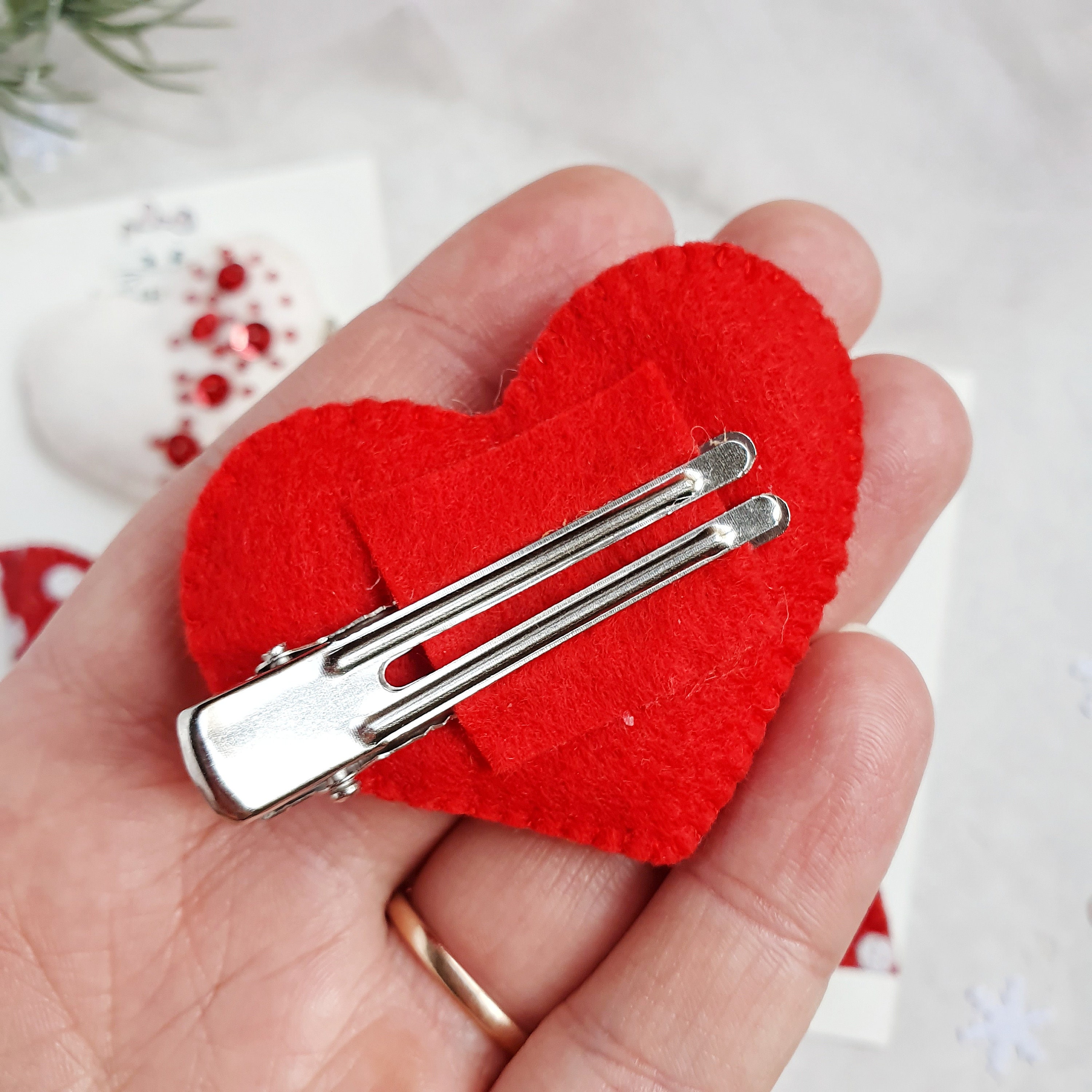 Valentins-Haarschleifen Für Mädchen – Mit Rotem Herz, Haarspangen Für Festliche Frisuren