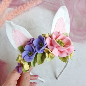 White bunny ears flower headband, Felt flower crown, Baby girl headband, Animal ears headpiece, Woodland headband, Bunny outfit