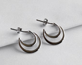 Boucles d'oreilles lune minimalistes, Puces d'oreilles lune, Boucles d'oreilles lune délicates, Boucles d'oreilles minimales, Boucles d'oreilles célestes, Boucles d'oreilles argentées