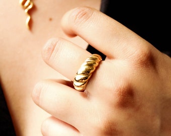 18k Gold Croissant Ring, Gold Plated Ring, Statements Ring, Chunky Gold Ring, Gold Croissant Ring, Gift For Women