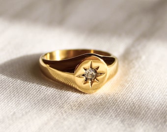 18k Gold Signet Ring, CZ North Star Ring, Signet Pinky Ring, Star Signet Ring, Sierlijke Gouden Ring, Statement Ring, Pinky Ring voor vrouwen