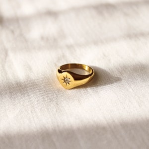 18k Gold Signet Ring, CZ North Star Ring, Signet Pinky Ring, Star Signet Ring, Dainty Gold Ring, Statement Ring, Pinky Ring For Women zdjęcie 5
