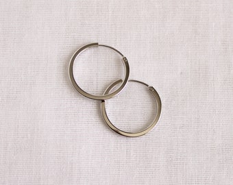 Boucles d’oreilles Silver Hoop, Boucles d’oreilles en argent sterling, Cerceaux légers, Boucles d’oreilles simples de tous les jours, Cerceaux d’argent, Boucles d’oreilles minimalistes, Cadeau pour elle