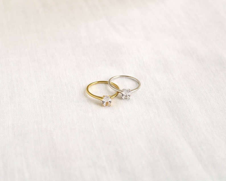 Ovaal geslepen Solitaire Ring, 18k vergulde ovale verlovingsring, belofte ring, sierlijke voorstel ring, ovale diamanten ring, cadeau voor vrouwen afbeelding 8