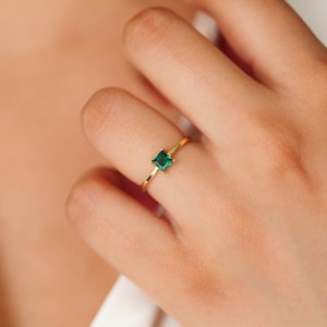 Princess Cut Emerald Ring, Simple Dainty Square Ring, Solid Silver Promise Ring, Green Emerald Solitaire Ring, Delicate Ring, Gift For Her 18K GOLD