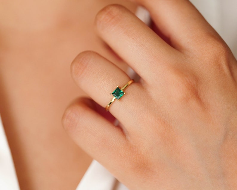 Princess Cut Emerald Ring, Simple Dainty Square Ring, Solid Silver Promise Ring, Green Emerald Solitaire Ring, Delicate Ring, Gift For Her 18K GOLD