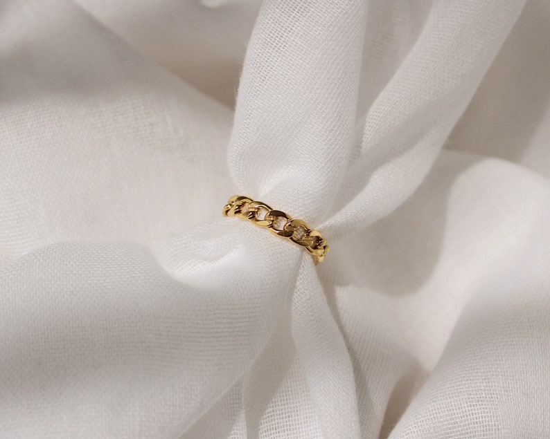 18k Gold Chain Ring, Cuban Link Ring, Dainty Chain Ring, Stacking Ring, Minimalist Ring, Curb Chain Ring, Gift For Women image 3