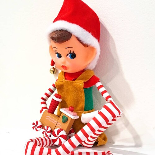 Shops Santa Helper Elf
