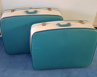 Set of Two Crown Turquoise Retro Suitcases