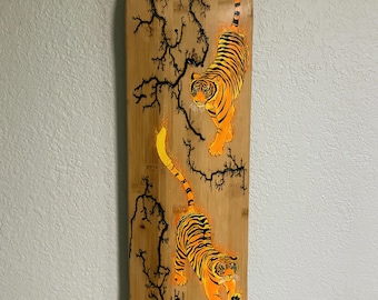 絵画 makersspace FUKI COMMITTEE VLOT ArtBorad Fractal Wood Burning Bamboo Skateboard Wall Art With Tiger