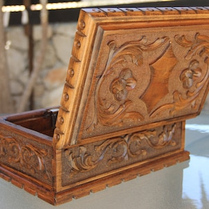 Personalized jewelry box with custom hand carved personalization. Big jewelry box. Secret locking box with key in hidden compartment.